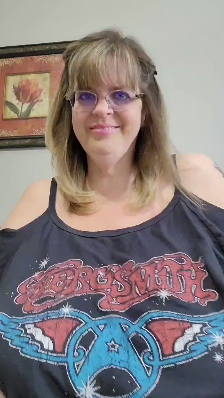 Lacybreasts - Bra Size 46 O on X: My Aerosmith shirt is getting