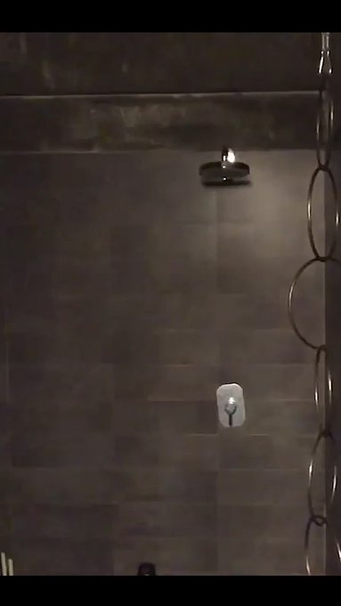 Do you want to bathe together?

https://t.co/8EUq6ERVL3 

Enjoy together. https://t.co/BB8kgSapk9