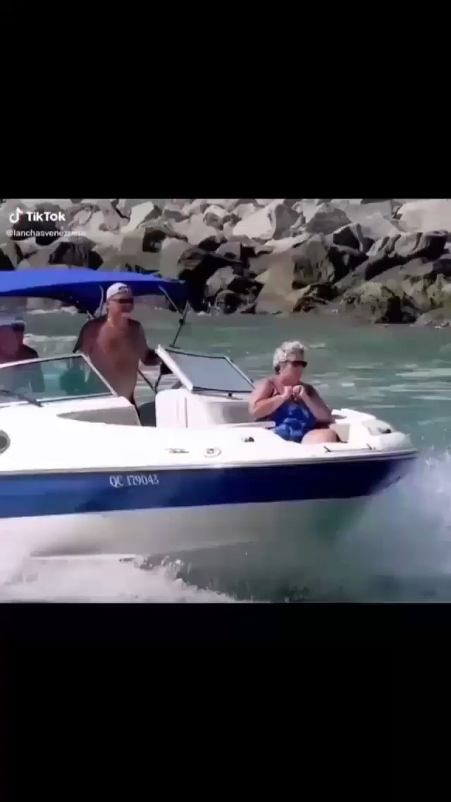 Y a su barco lo llamo LIBERTAD Jajajajaja Jajajajaja Jajajajaja Jajajajaja Jajajajaja Jajajajaja https://t.co/0WP6FoQLpt