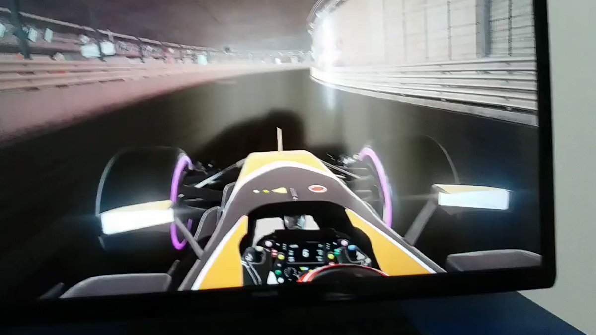 Throwback to 2017 where I murdered Lewis Hamilton in Monaco https://t.co/XJzUnxKYdh