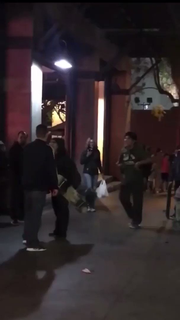 Don't mess with skater kids, especially in a group. i guess no one here has seen the movie kids? https://t.co/84vyTsgEIk
