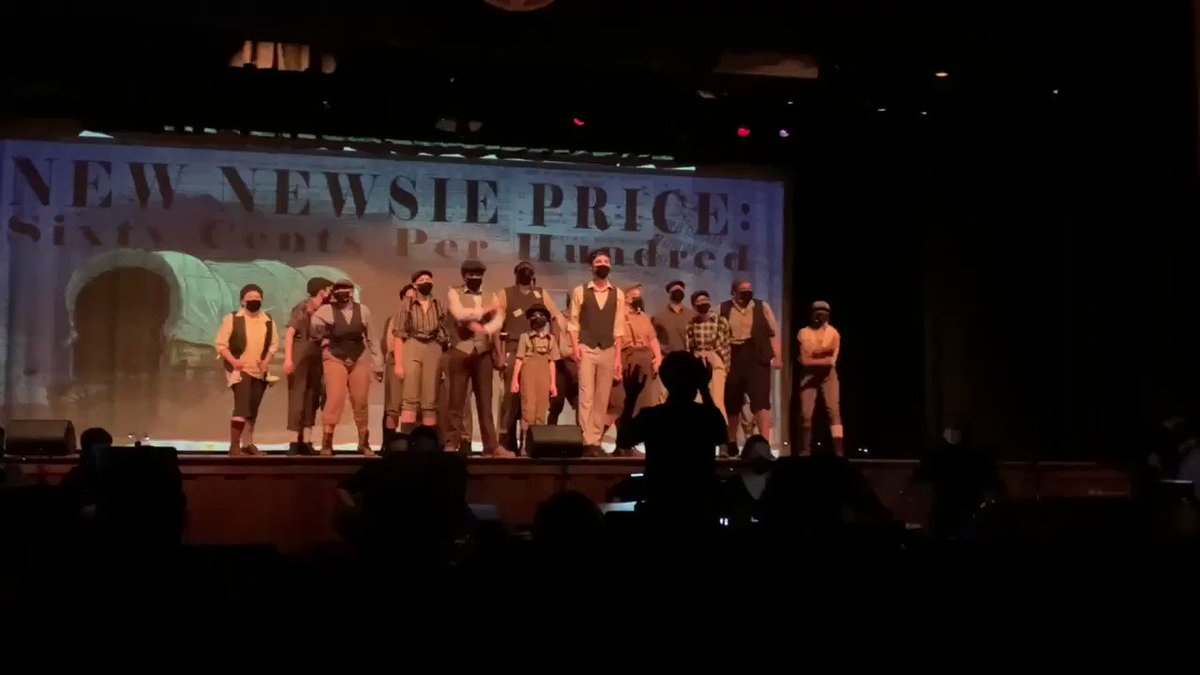 Interesting coincidence that my daughter just did Newsies as WE ARE CLOSED and NOBODY WANTS TO WORK ANYMORE is trending. People deserve a living wage. https://t.co/7LNRYwDreo