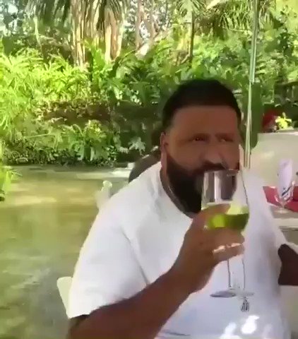 RT @Subroza: When its the first day after ramadan and you eat/drink during the day https://t.co/BMpTiFkkwA