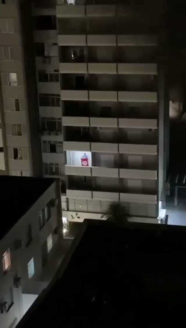 Ontem, aqui em Florianópolis, alguém estava praticando tranquilamente o crime de apologia ao nazismo, previsto no § 2º do art. 20 da Lei 7.716/89. Ano passado, alguém cometeu o mesmo crime em São José, cidade vizinha. E há quem diga que não existe nazismo em SC... https://t.co/jJDWNCjmB7