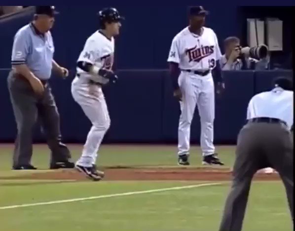 Happy 40th birthday to the 2006 MVP, legend and  hero Justin Morneau! 
