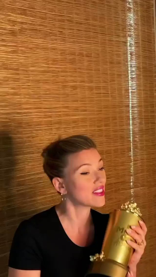 RT @MTV: Note to @ColinJost ... This is the #MTVAwards. And you should NEVER slime your wife, Scarlett Johansson. https://t.co/3hKBnXKqQn