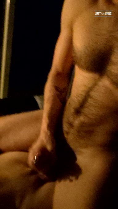 Anyone like frotting? #gays #gaycock #gaycum #princealbert #gayhairy #gayotter...

See this and more
