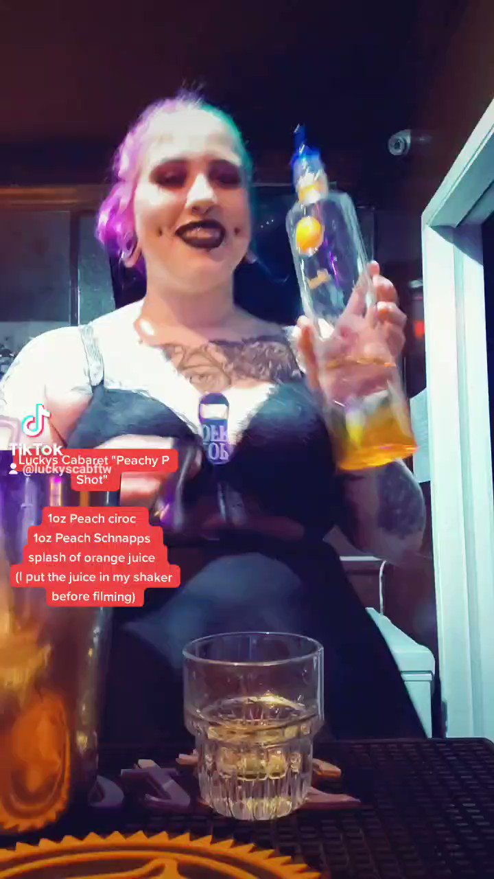 Luckys Cabaret (luckyscabarettx) / Twitter