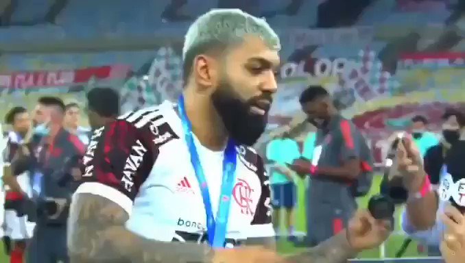 Gabigol:“jogaram como nunca, perderam como sempre”