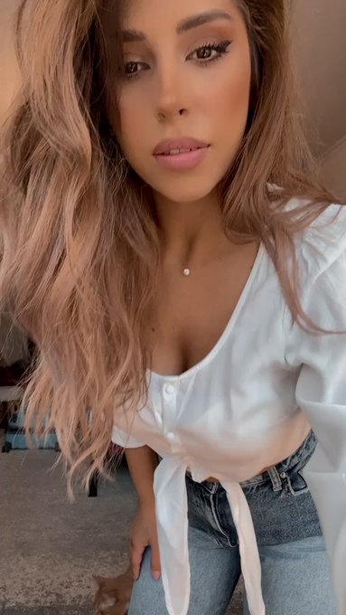 ClarisseHill’s pics and videos