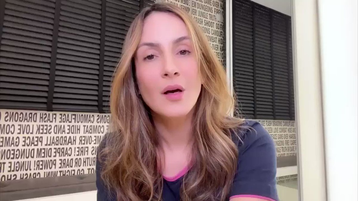 O vídeo da Claudia Leitte no Altas Horas tem quase 2 milhões de visualizações aqui, pra esculachar e apontar o dedo na cara todo mundo compartilha, né? Quero ver viralizar o pedido de desculpa na mesma proporção que a criticaram.
https://t.co/2Et0CSESuN