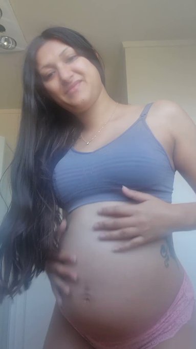 I'm in the LAST TRIMESTER 😳😍 Follow my pregnancy journey for only $4!!! Link below xx @LovelyPregnancy<a href="/tag/onlyfansgirls"class="tags"><span>#onlyfansgirls</span></a>