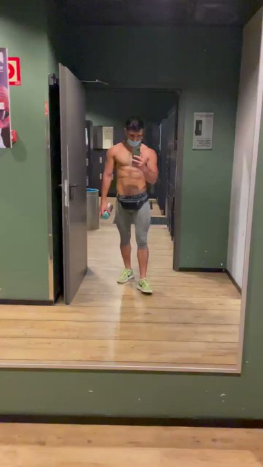 ?

en #onlyfans
https://t.co/cygxMH1qWN 

@miguelsolo611 @Pollas_lefa3 @BOYZSPACE @GayBCNPorn @hot_connection2