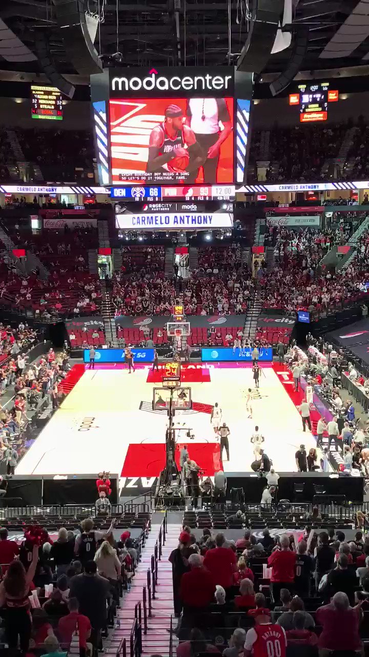 Rip City singing happy birthday to Carmelo Anthony | 