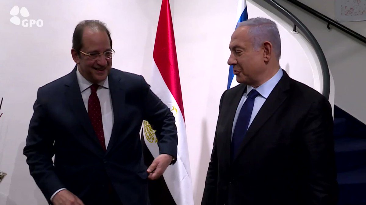 بالفيديو: لقاء رئيس الوزراء نتنياهو مع اللواء عباس كامل, رئيس جهاز المخابرات العامة المصري. تم بحث…