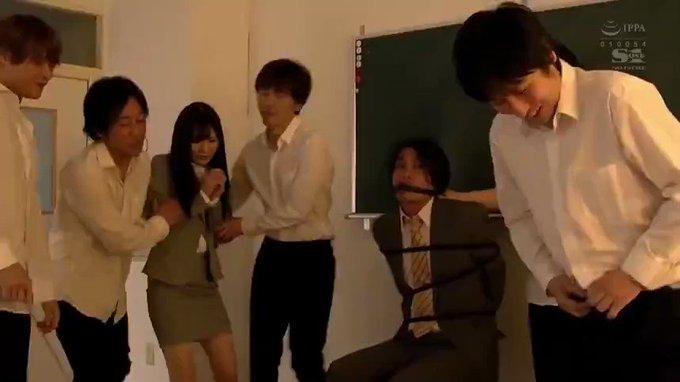 こらこら、ダメじゃないかぁ❤
でも…満更じゃなさそう？ｗ https://t.co/7dgBp3UoSe
