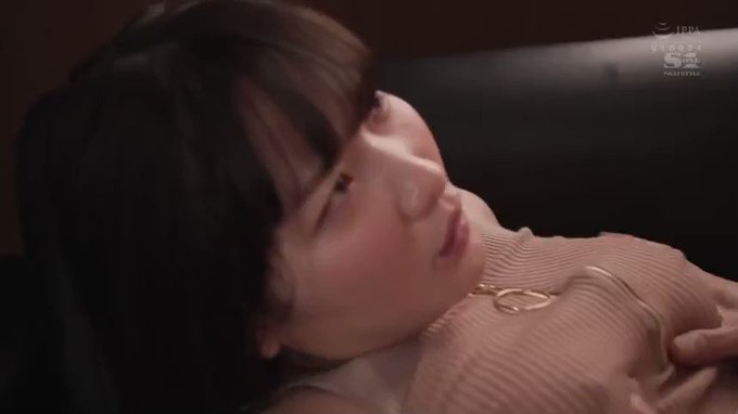 ぴっちりニットワンピの女性は総じてスケベ（偏見） https://t.co/uhBQKduplT