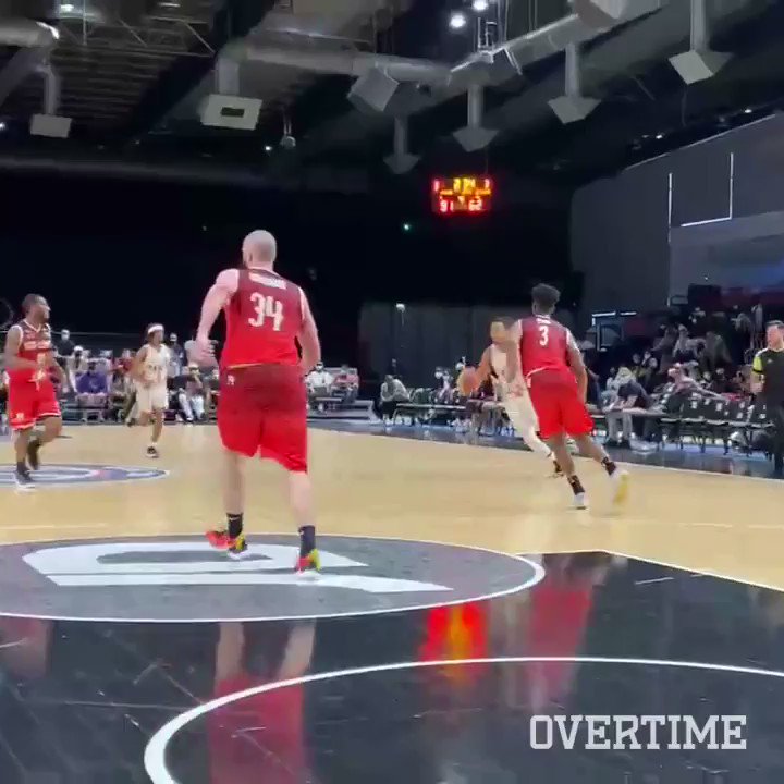 Sheck Wes with his 1st PRO BUCKET 🪣 @sheckwes @Paris_Basket https://t.co/FvTWpjTvPl