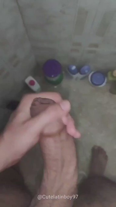 Te lleno de leche en la ducha? ? https://t.co/RhcEcfqVm3 #gaycolombia #gaymedellin #LGBT #pornopaisa