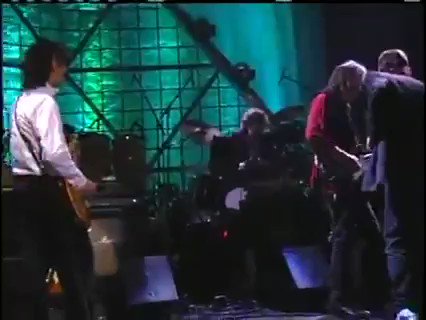 RT @RocioFZep: Jimmy Page, Robert Plant and Neil Young 
When The Levee Breaks https://t.co/JwEOrS49Cz