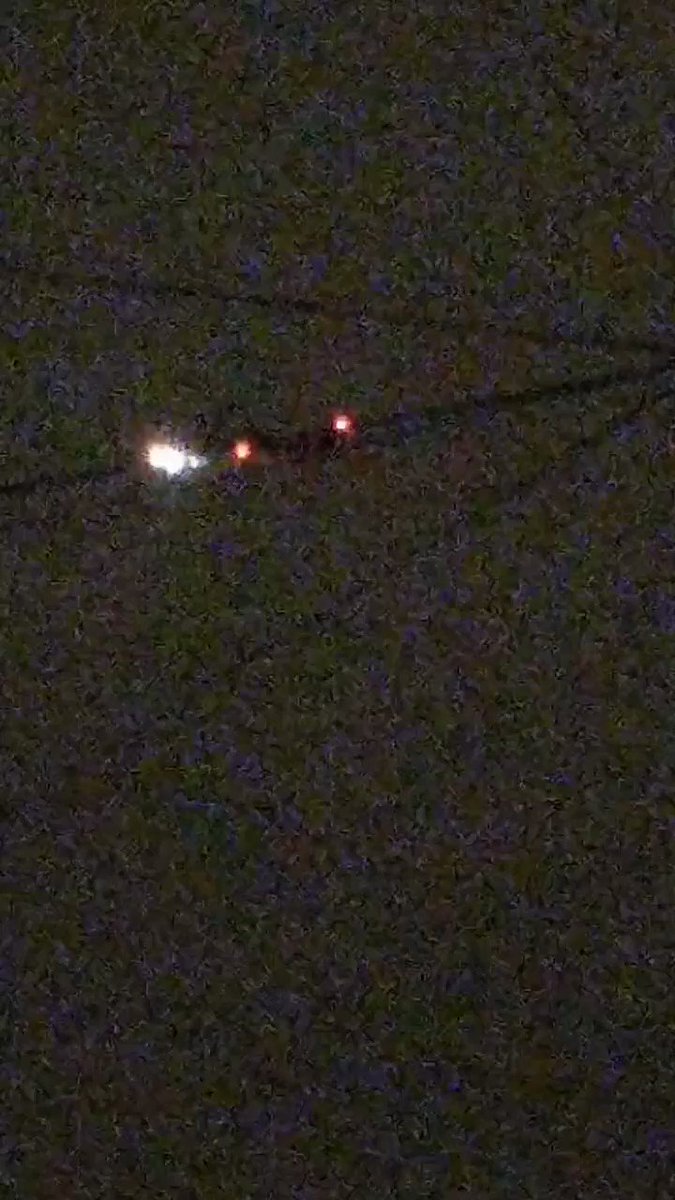 Awake with the noise of this.. moving very slow over the Liffey and sending the dog crazy! 
Hope everything is ok #Dublin #helicopter https://t.co/bztliptZEG