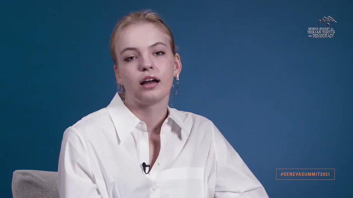 “I’m Daria, daughter of Alexei @navalny—one of Putin's top rivals.”
@Dasha_Navalnaya, daughter of poisoned & jailed #Russian opposition leader, gives her first public speech to #GenevaSummit2021 to accept #MoralCourageAward on her father's behalf.
WATCH: https://t.co/JFXN8B9ZXb https://t.co/fzg9Wndr0l