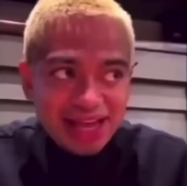Blonde Guy Person Youtuber Youtube Arcade Craniacs Edward Looking Flirty Shy Shyly Watching Side Eyeing Eyes Biting Lip Lips Shrugging Gfriend Love Spell Playing As The Bgm Background