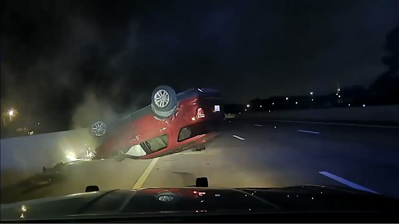 🥀_Imposter_🕸️ on Twitter: "Here is a lovely late-night police encounter