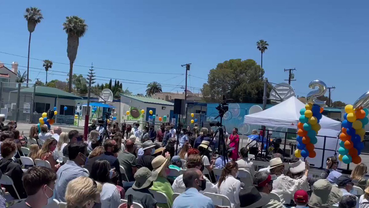 Lovely 5th grade promotion (1 of2)at @franklin_bolts today! The students were great sharing their favorite Franklin memory! Great to celebrate in person! @shynding @santamonicacity https://t.co/Oqod1mEyN5