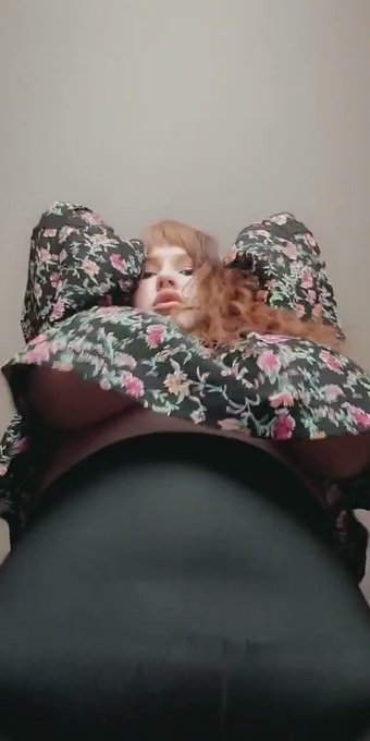 Who wants MILK SHAKE?? https://t.co/LsWs0Jv5Pn