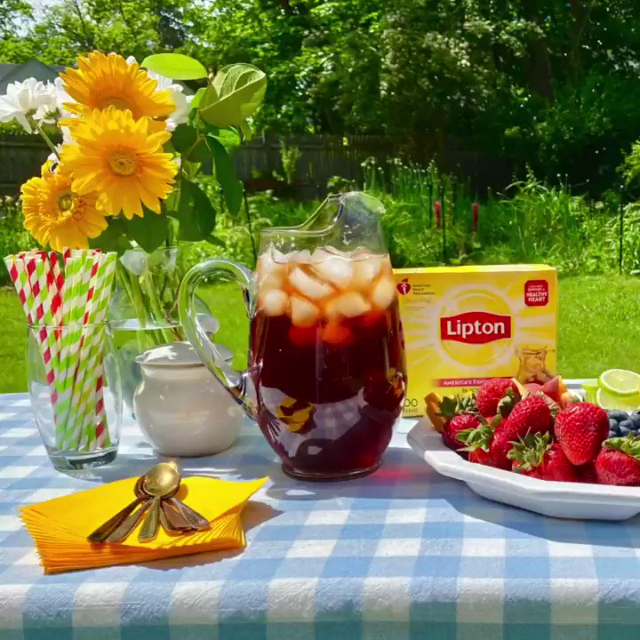 @Lipton's photo on #LiptonIcedTeaDay