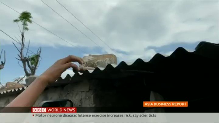 As part of a week long global series looking at the impact of #COVID19 on the young & their lives, here's Amol Bhosle's story. The animator was forced back on his father's farm after he lost his job
Camera - @ShahidReports
Edit - @pritamroy_
@BBCWorld @BBCIndia @BBCBusiness https://t.co/5VprjuDewK