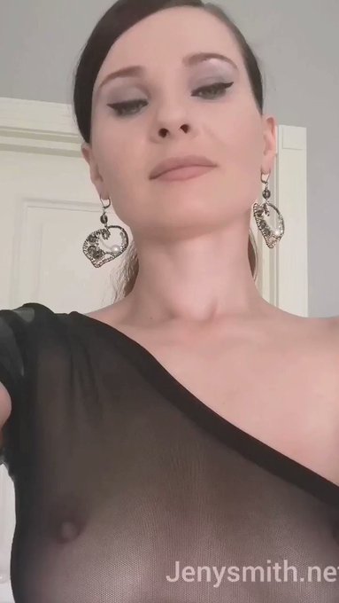 Good morning, guys!  🤗
In the morning I decided to try on a dress
#jenysmith #jenysmithselfies https://t