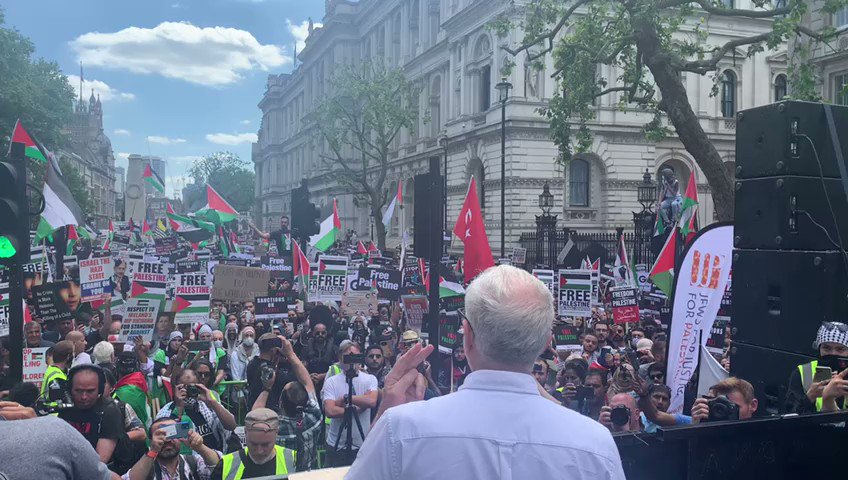 At today’s Justice For Palestine demonstration in London, I also called for a halt to arms sales. UK-made weapons are killing civilians - including children - in conflicts abroad. This must stop. https://t.co/Sf2tEGjtkX