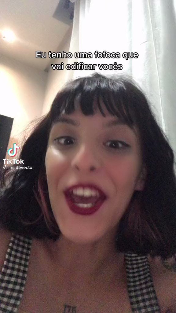 Tem um que vive bem assim aqui em Palmas…. Só que foi embora pros EUA com a esposa e a filha. E o mais intrigantes é que os fiéis ainda pagam dízimo pra ele viver lá 😳 https://t.co/O2ZntyRccK
