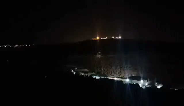 Night Confusion Unit In Beita, the unit goes out every night to confuse the settlers and deliver a clear message: “You will not be congratulated in our land, and you will not taste a good sleep”
#انقذوا_جبل_صبيح
#انقذوا_حي_الشيخ_جراح
#فلسطين
#FreePalestine
#Jerusalem
#Palestine https://t.co/zZgQ3zVpHh
