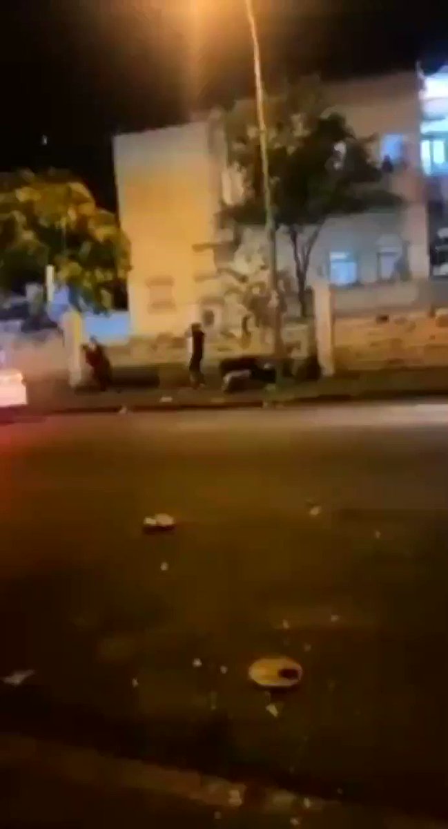 Israeli occupation forces #Palestinians during night raids in the occupied #Jerusalem.
#SaveSilwan #SaveSheikhJarrah #SavePalestine #FreePalestine https://t.co/596lSvDGKw