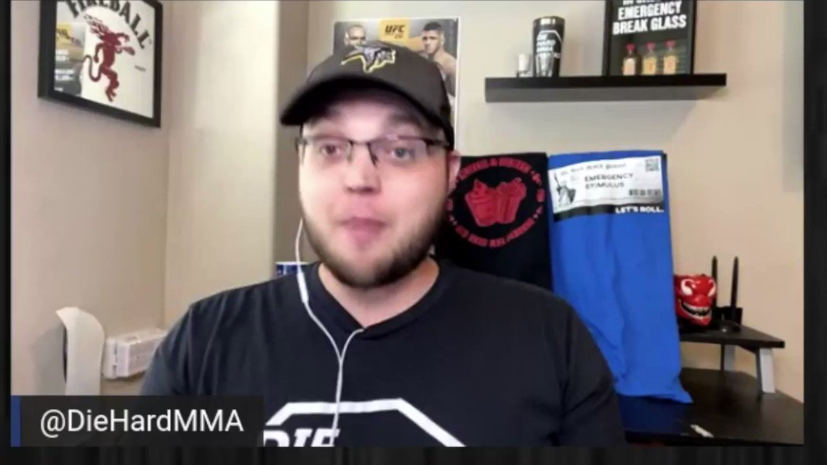 It pays to listen to the podcast, @DieHardMMAPod told us he’s sprinkling on Brandon Moreno by submission at 12/1 odds! WHAT. A. CALL. #UFC264 #UFCPredictions #OctagonThoughts
Full video: https://t.co/vjt4SKi7kD https://t.co/31HAna6iUx