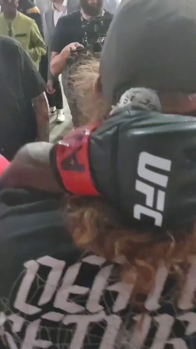 Israel Adesanya just put the belt on @Boogerbeard1. #UFC263 https://t.co/QX1gQxObRI