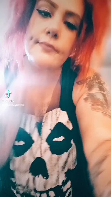 Me reading custom content requests and getting hyped up to do the task. #bundles #TikTok #followme #retweet<a href="/tag/followme"class="tags"><span>#followme</span></a><a href="/tag/retweet"class="tags"><span>#retweet</span></a><a href="/tag/bundles"class="tags"><span>#bundles</span></a><a href="/tag/tiktok"class="tags"><span>#tiktok</span></a>