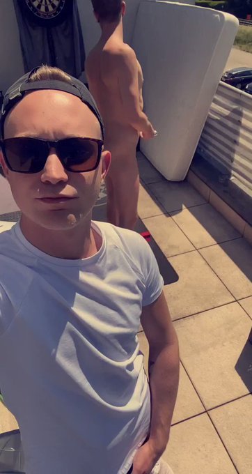 Playing together = staying together (probably we’re gonna fuck together right now too) ???@purelygayporn