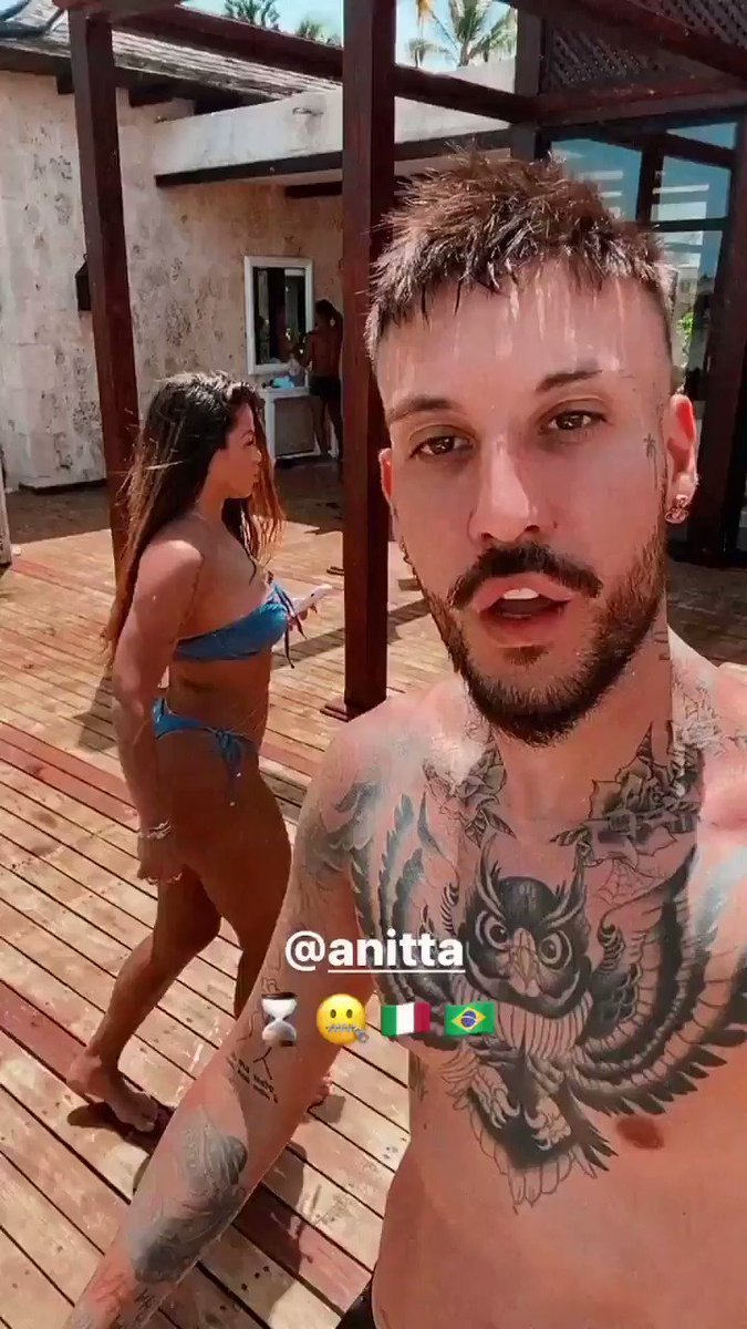 anitta e fred de palma escutando a música nova deles dois, vem ai paloma 2.0 https://t.co/1b1VtyNad2