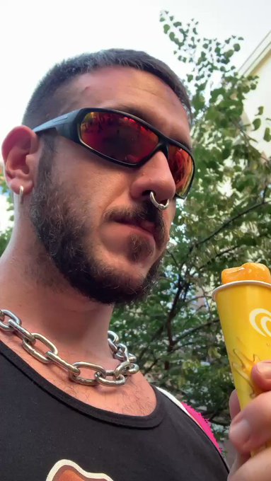 When icecream isn’t enough to help you show ur skills ? https://t.co/Wn7aHCV5Tn