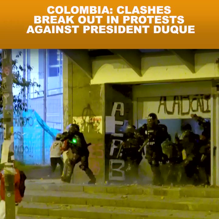 RT @telesurenglish: #Colombia | Police officers keep repressing demonstrations. https://t.co/axIc0t0T7Y