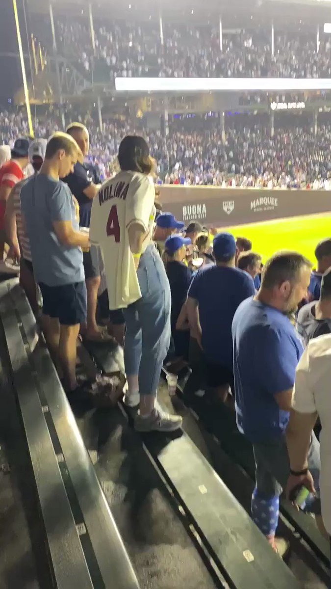 How sweep is this video? 🧹
#CubTogether https://t.co/dVCq3F7Rfa