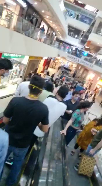 @ArvinderSoin Pacific Mall Delhi 😡 https://t.co/SoFo7PlLvx