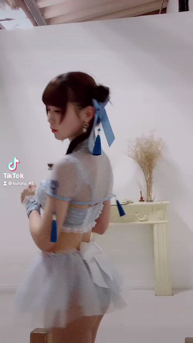 コスプレイヤー倉坂くるるのTwitter動画26
