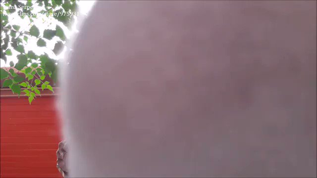 Model - Liana Serpenta feet