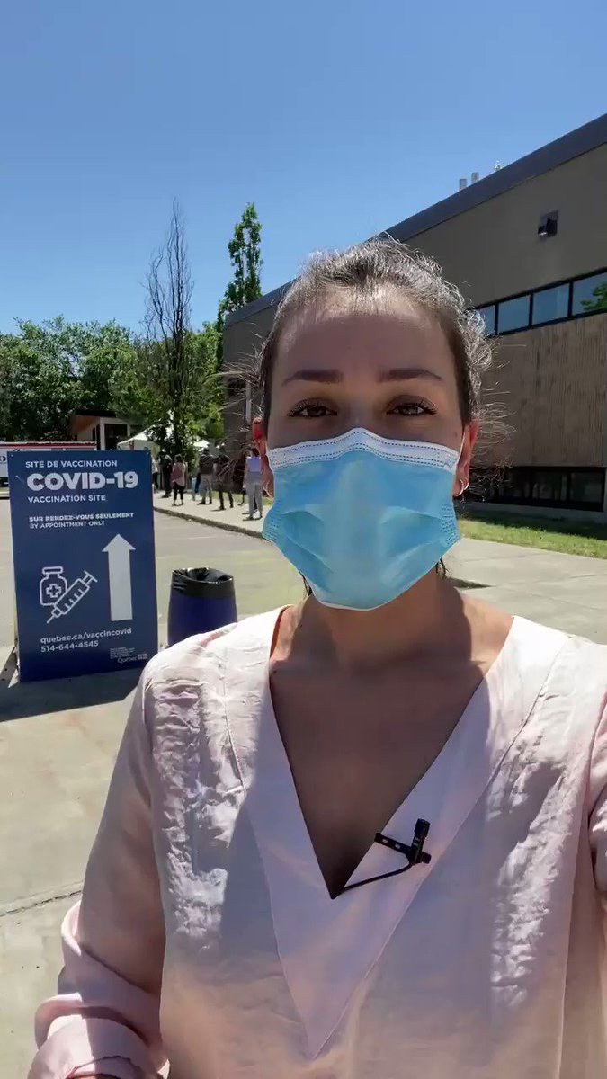 #WATCH Montrealers are in line at the Bill Durnan arena to get their second dose. Quebec recommended those 45+ who got Astrazeneca as their first dose get an mRNA vaccine as their second dose such as Pfizer or Moderna. More at 6pm. https://t.co/RargU4FwdJ