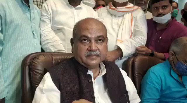 भारत सरकार नए कृषि कानूनों से संबंधित प्रावधानों पर किसी भी किसान संगठन से और कभी भी बात करने को तैयार है...
हम उनका स्वागत करते हैं... https://t.co/gv1FF9zU8i